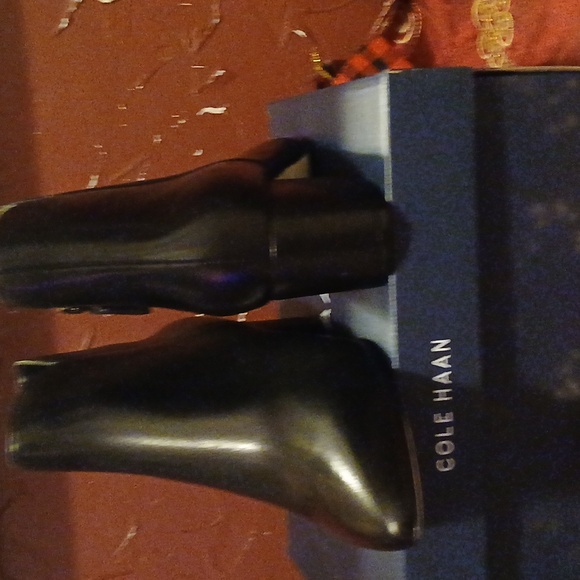 Cole Haan black bootie, 10.5, genuine leather - Picture 3 of 4